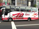 20座豪華中型巴士(三排椅)
